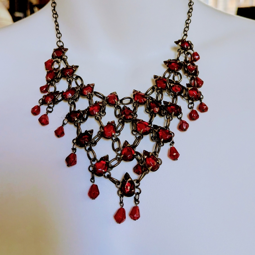 Vintage Victorian Style 1928 Red Garnet colored Stones Black Chain Necklace